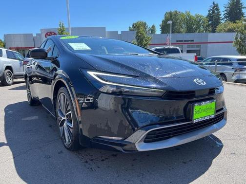 2023 Toyota Prius XLE
