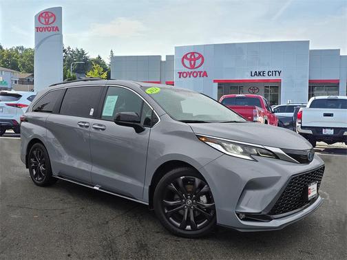 2024 Toyota Sienna XSE 7 Passenger