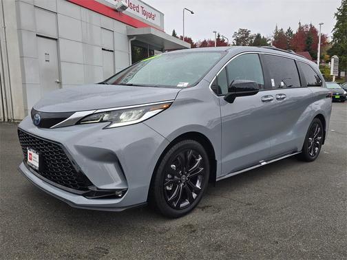 2024 Toyota Sienna XSE 7 Passenger