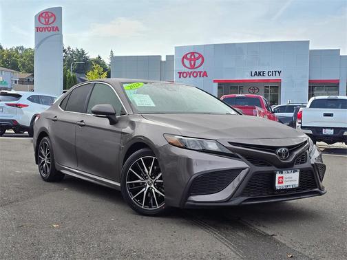 2023 Toyota Camry SE