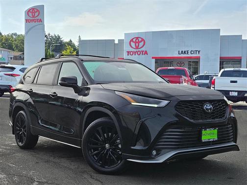 2025 Toyota Highlander LE