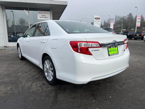 2012 Toyota Camry Hybrid XLE