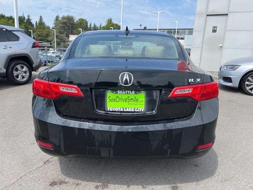 2014 Acura ILX 2.0L Technology