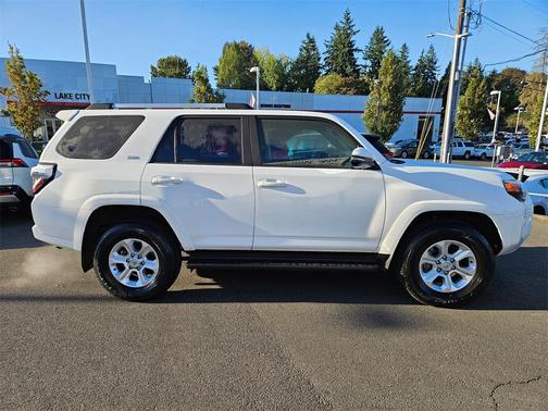 2024 Toyota 4Runner SR5 Premium