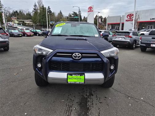 2024 Toyota 4Runner TRD Off Road