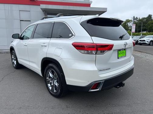 2019 Toyota Highlander Limited Platinum