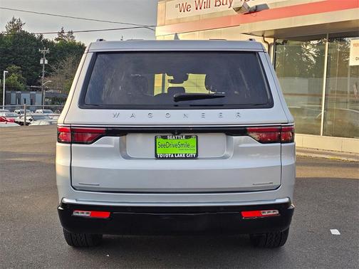 2022 Jeep Wagoneer Series III 4x4