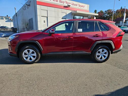 2025 Toyota RAV4 LE