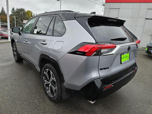 2025 Toyota RAV4 Hybrid SE