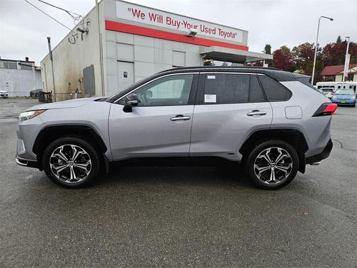 2025 Toyota RAV4 Hybrid SE