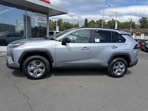 2025 Toyota RAV4 Hybrid LE