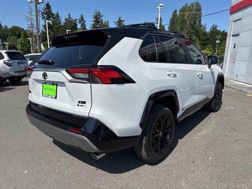 2025 Toyota RAV4 Hybrid SE