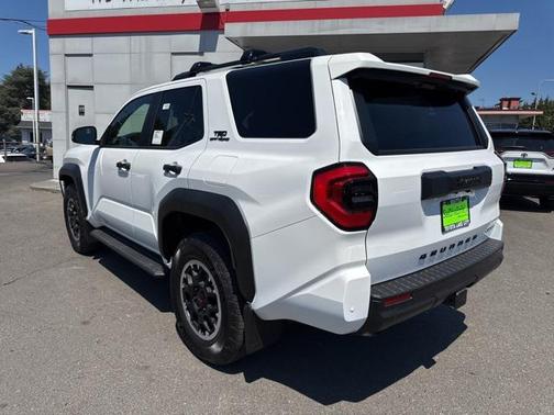 2025 Toyota 4Runner TRD Off Road
