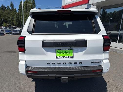 2025 Toyota 4Runner TRD Off Road