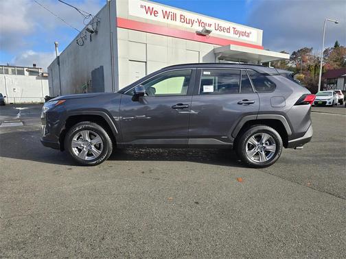 2025 Toyota RAV4 Hybrid XLE