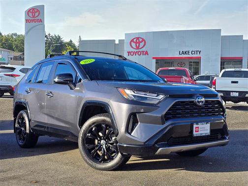 2022 Toyota RAV4 Hybrid SE