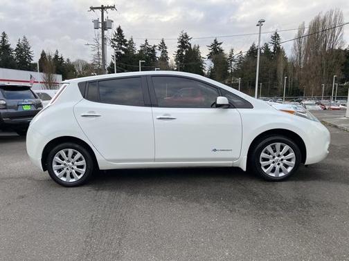 2015 Nissan Leaf S
