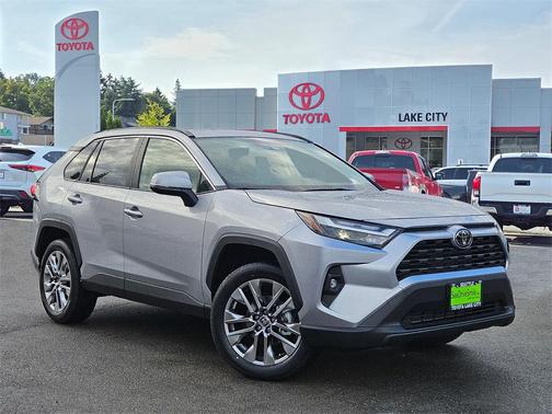 2025 Toyota RAV4 XLE Premium