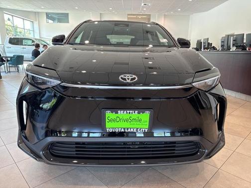 2025 Toyota bZ4X XLE