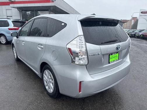 2012 Toyota Prius v Two