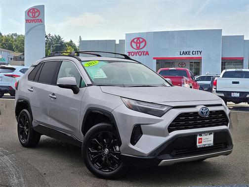 2023 Toyota RAV4 Hybrid SE