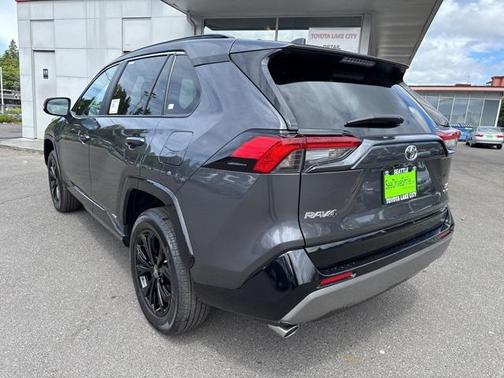 2025 Toyota RAV4 Hybrid SE