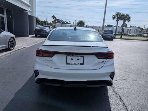 Snow White Pearl 2024 Kia Forte GT-Line