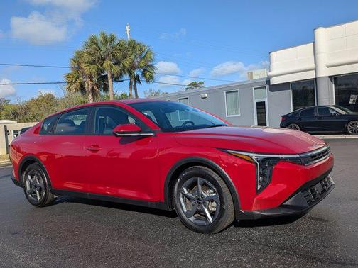 Currant Red 2025 Kia K4 LXS