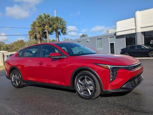 Currant Red 2025 Kia K4 LXS
