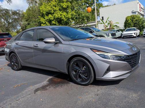 Fluid Metal 2023 Hyundai ELANTRA SEL