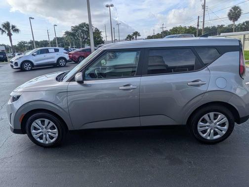 Steel Gray 2024 Kia Soul LX