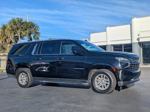 2023 Chevrolet Suburban LT