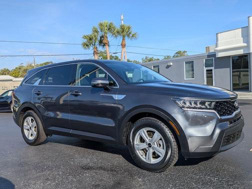 Gravity Grey 2021 Kia Sorento LX