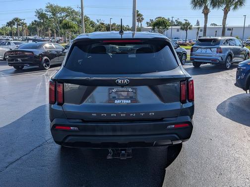 Gravity Grey 2021 Kia Sorento LX