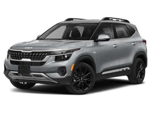 Clear White/Black Roof 2023 Kia Seltos Nightfall Edition