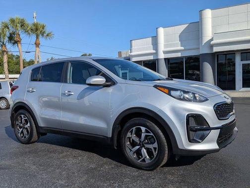 Sparkling Silver 2020 Kia Sportage LX