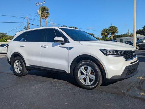 2023 Kia Sorento LX