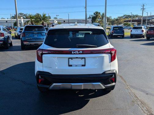 2024 Kia Seltos EX