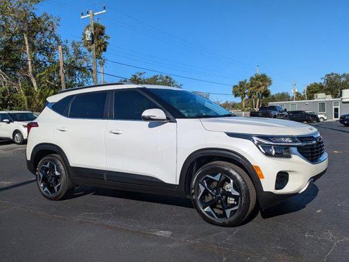 2024 Kia Seltos EX