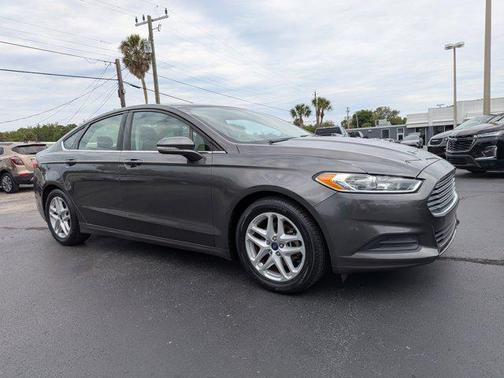 MAGNETIC METALLIC 2016 Ford Fusion SE