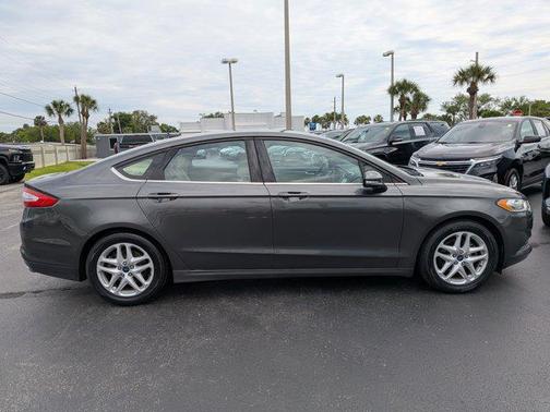 MAGNETIC METALLIC 2016 Ford Fusion SE