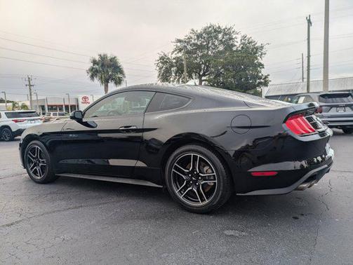 2023 Ford Mustang EcoBoost