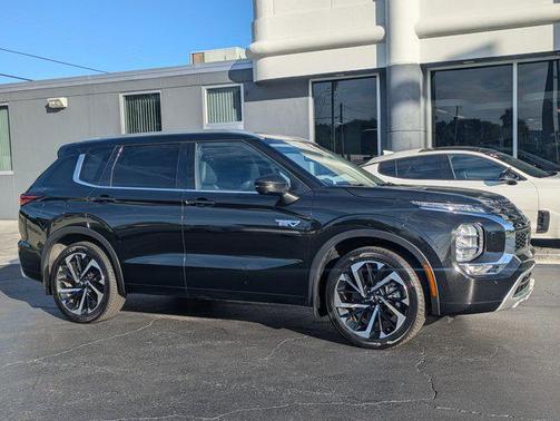 2023 Mitsubishi Outlander PHEV 40th Anniversary S-AWC