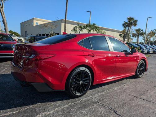 2025 Toyota Camry SE