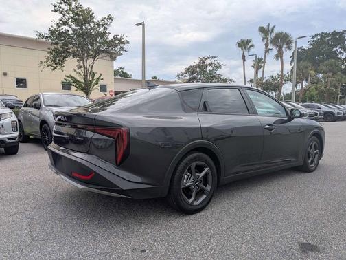 Interstellar Gray 2025 Kia K4 LXS