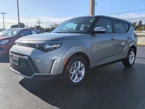 2024 Kia Soul LX