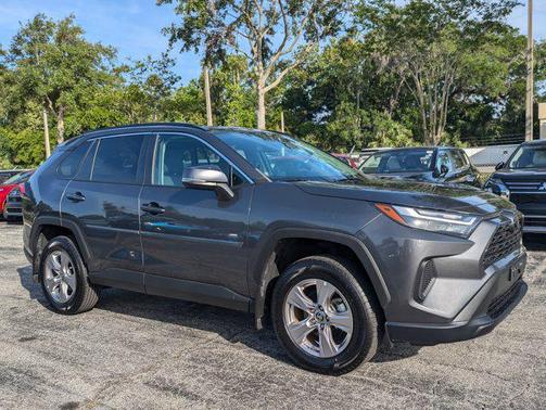 2023 Toyota RAV4 XLE