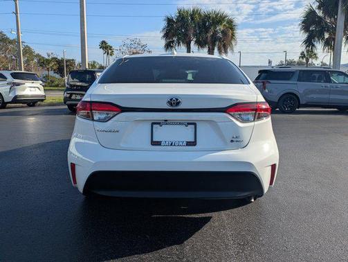 2025 Toyota Corolla Hybrid LE