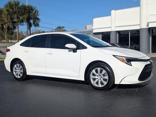 2025 Toyota Corolla Hybrid LE