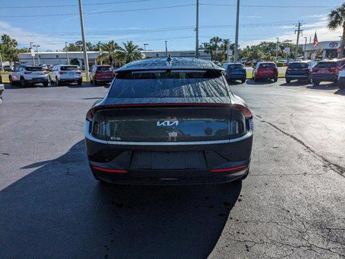 2024 Kia EV6 Light